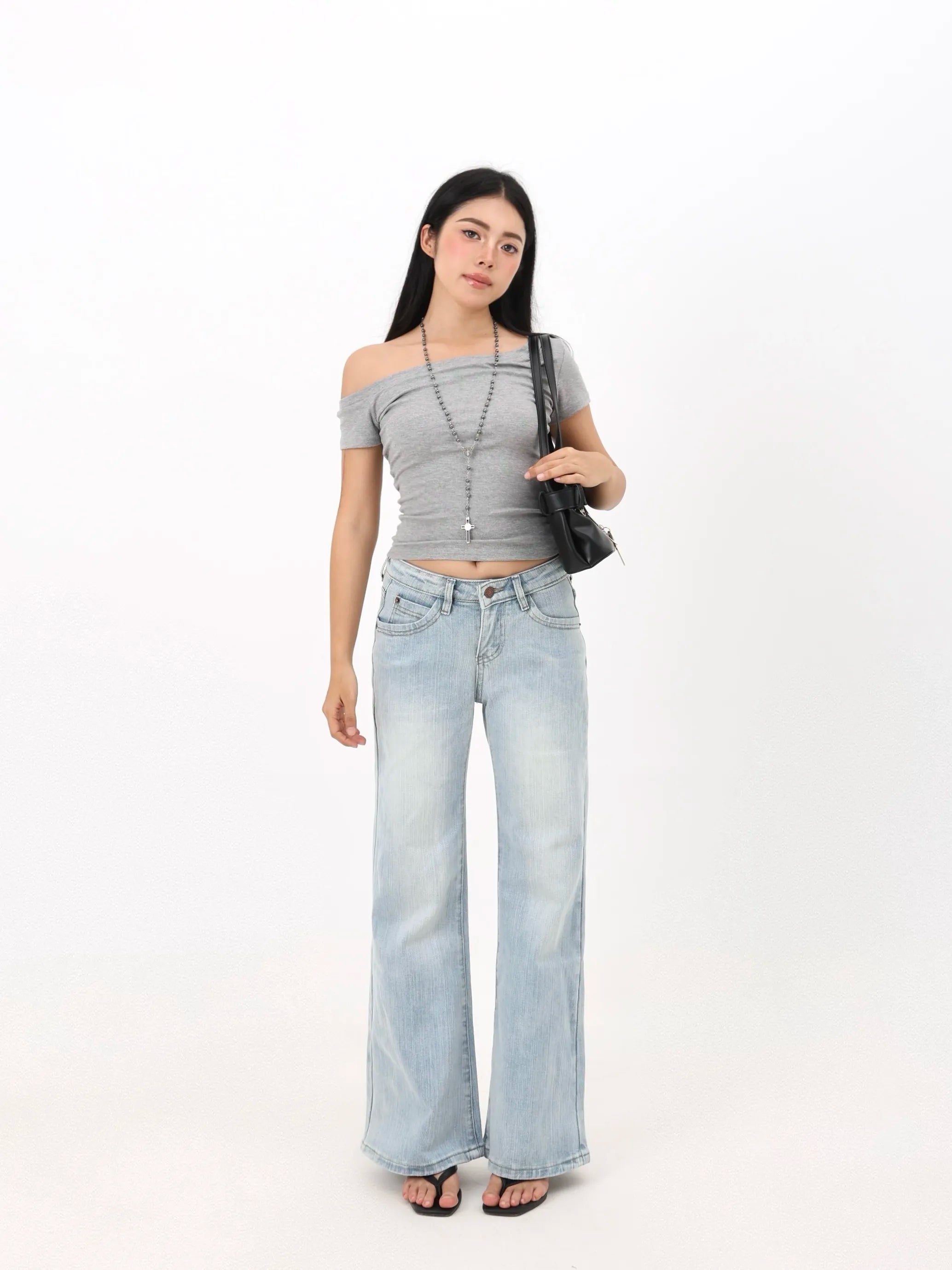 Mid-to-Low Rise Slub Stretch Slightly Flared Washed Denim Jeans